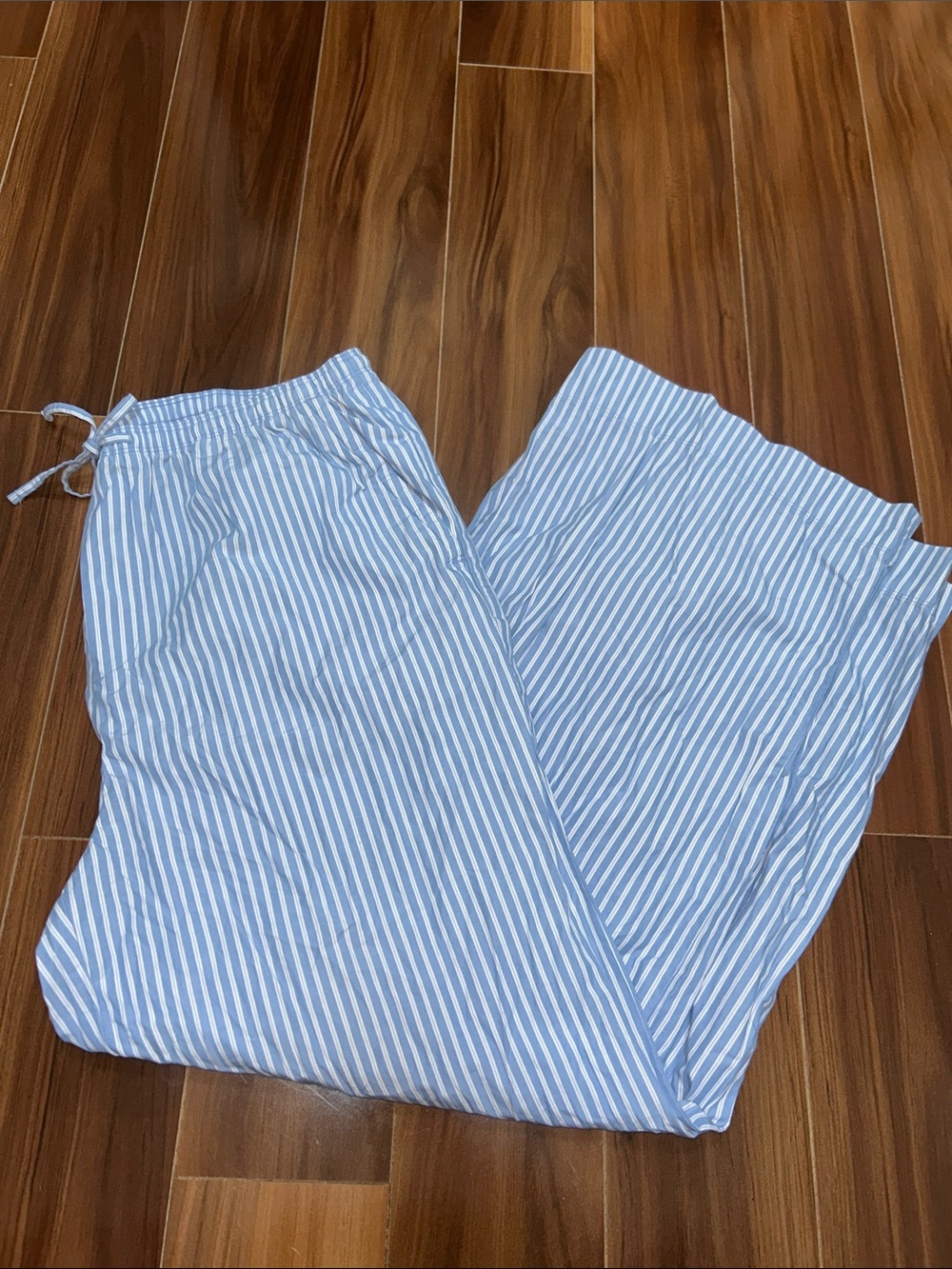 Large 100% cotton Old Navy wide Leg pants